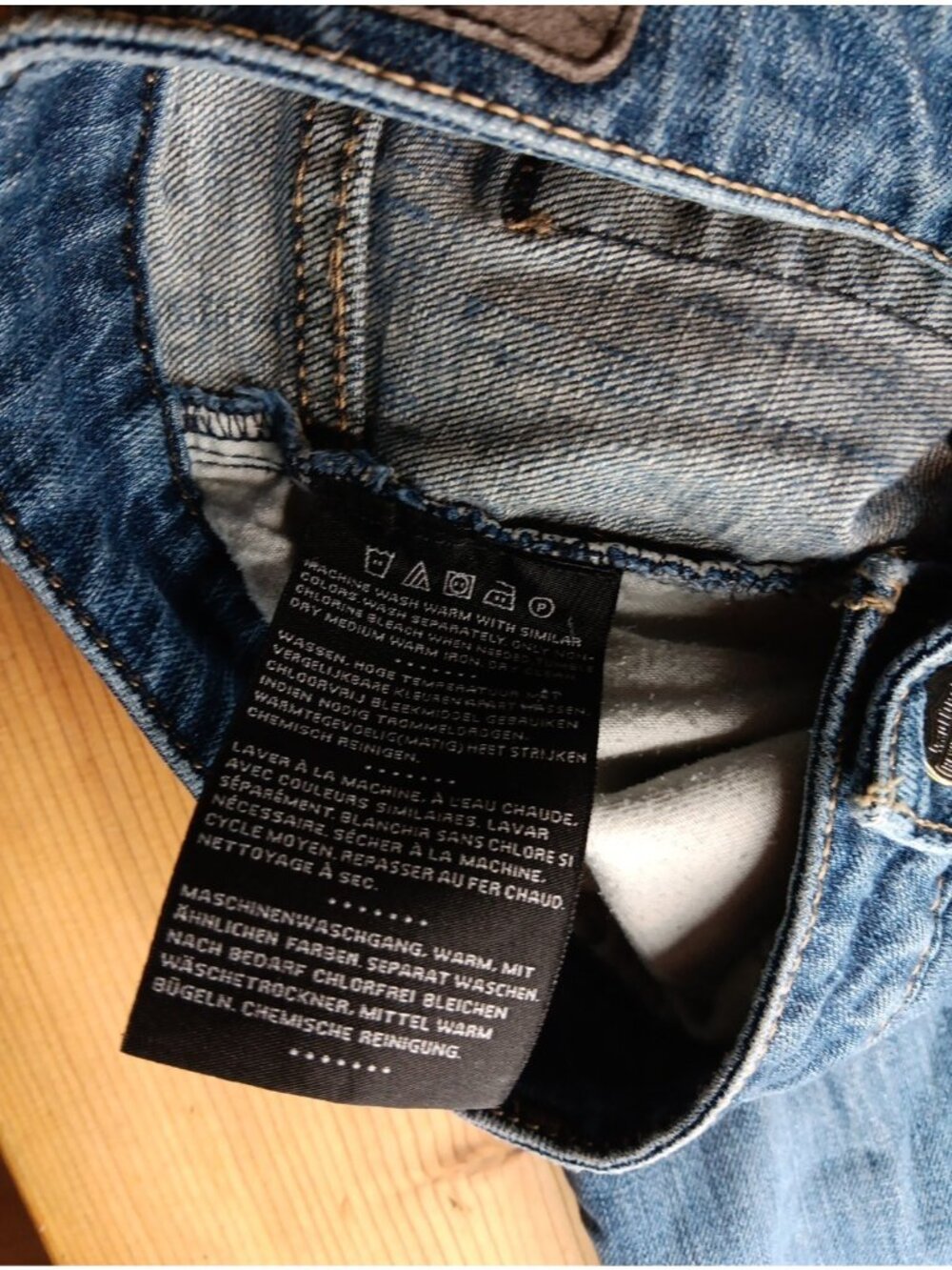 Harley Davidson Jeans Women 8 Regular Bootcut Embroidered Pocket Distressed Read - Picture 12 of 12